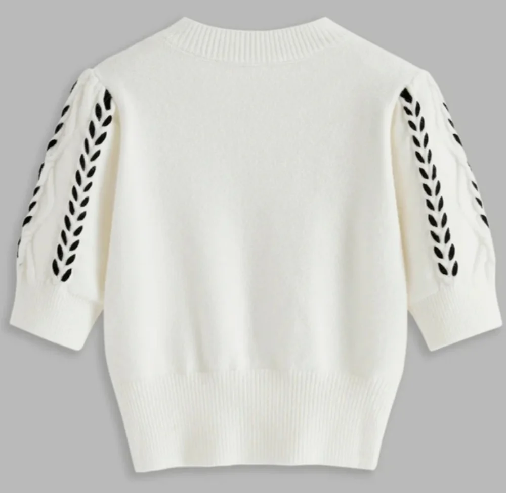 NWT COMMENSE Contrast Binding Cable Knit Top. Size S. - Picture 2 of 5